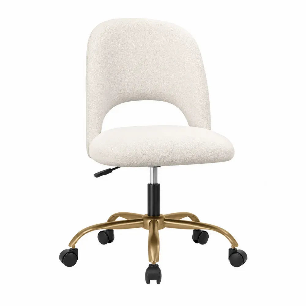Silla de oficina giratoria sin brazos tapizada en bouclé blanco crema con base metálica dorada y ruedas